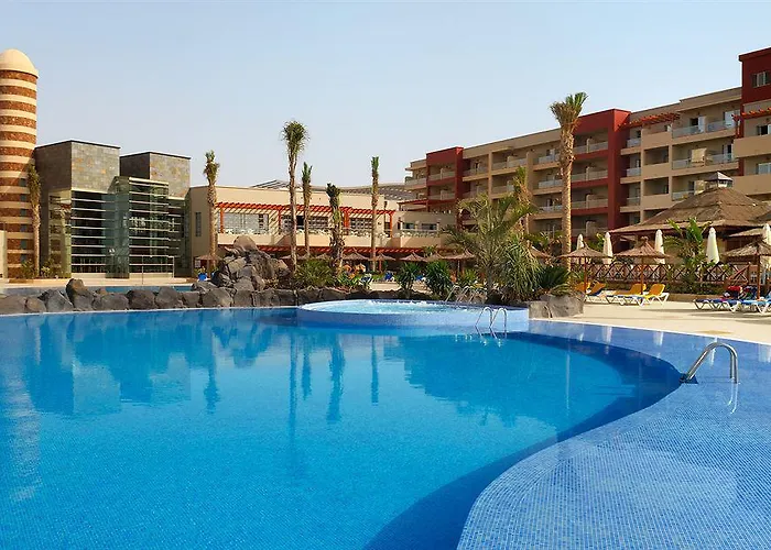 Elba Carlota & Golf منتجع 4*