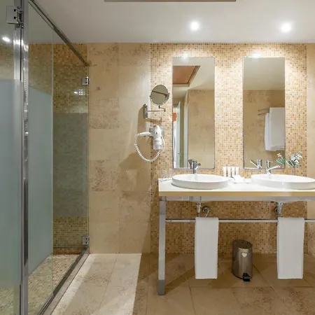 Elba Carlota & Golf Resort